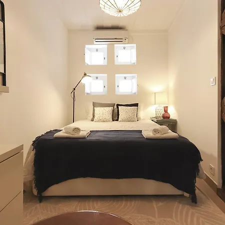 Golden Castle By Homing Apartment