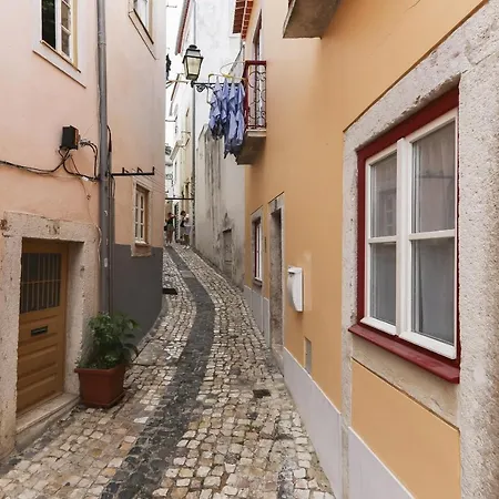 Golden Castle By Homing リスボン