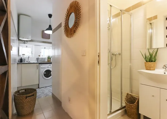 Golden Castle By Homing Apartament *